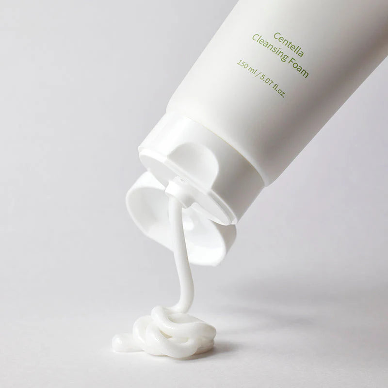 Centella Cleansing Foam - Mixsoon