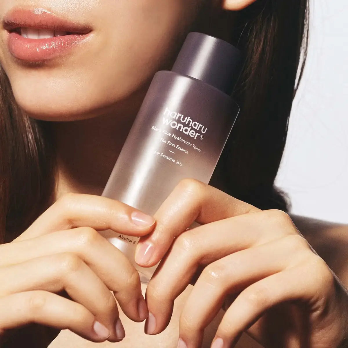 HARUHARU WONDER - BLACK RICE HYALURONIC TONER