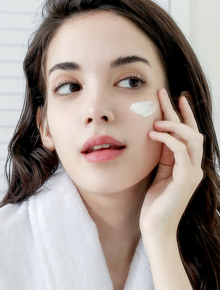 MIZON - WHITE FLOWER SNOW CREAM